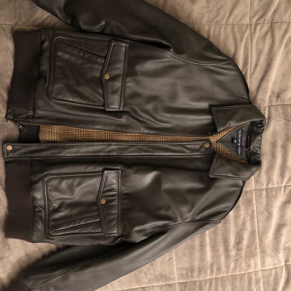 Men’s Tommy Hilfiger bomber genuine leather jacket